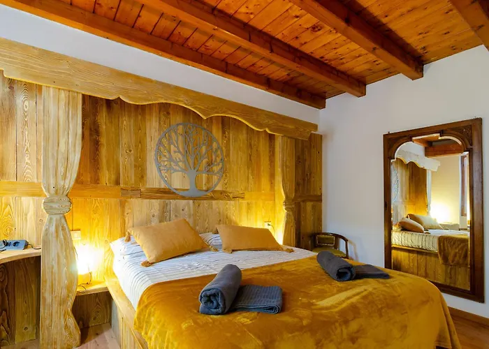 Il Lauro - House - *