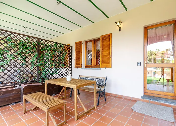 Il Lauro - House - *